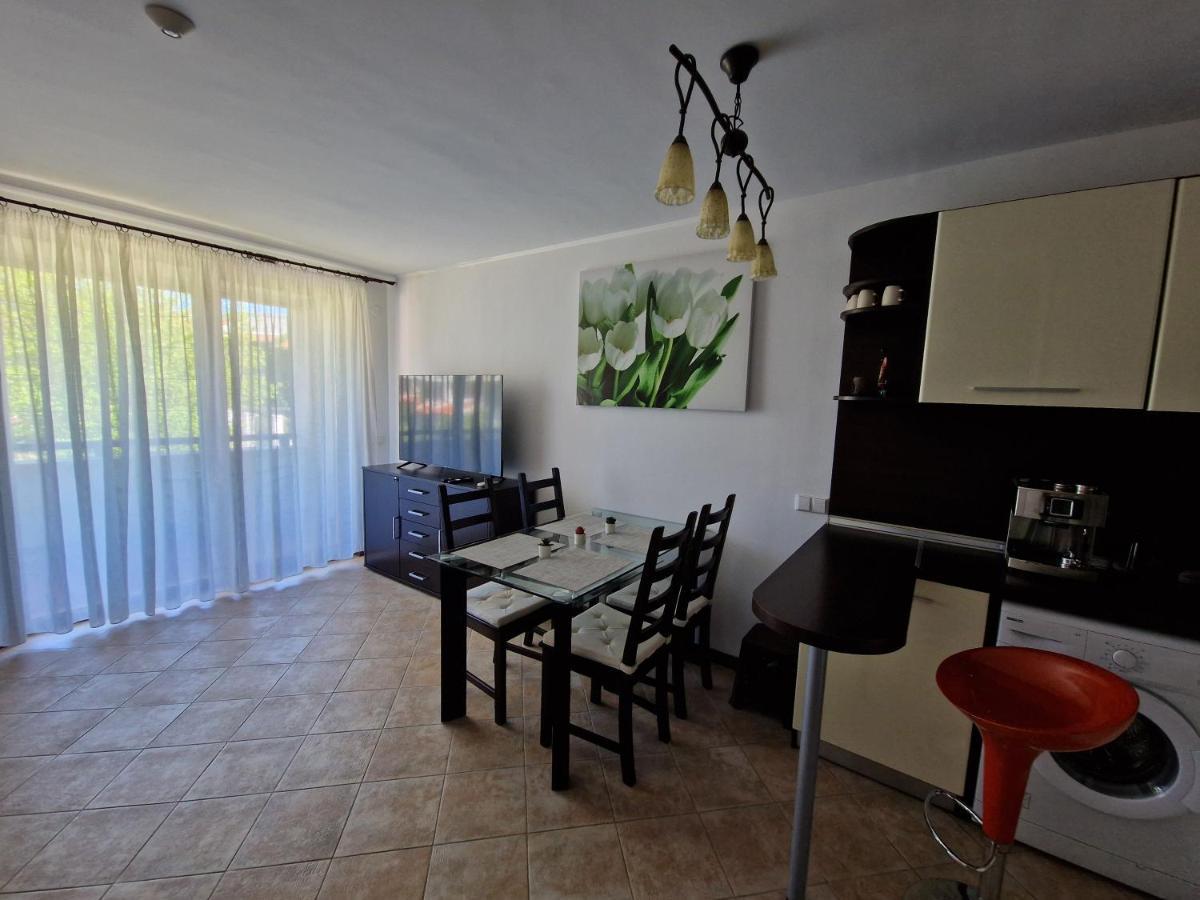 Apartment In The Picturesque Oasis Resort & Spa Лозенець Екстер'єр фото
