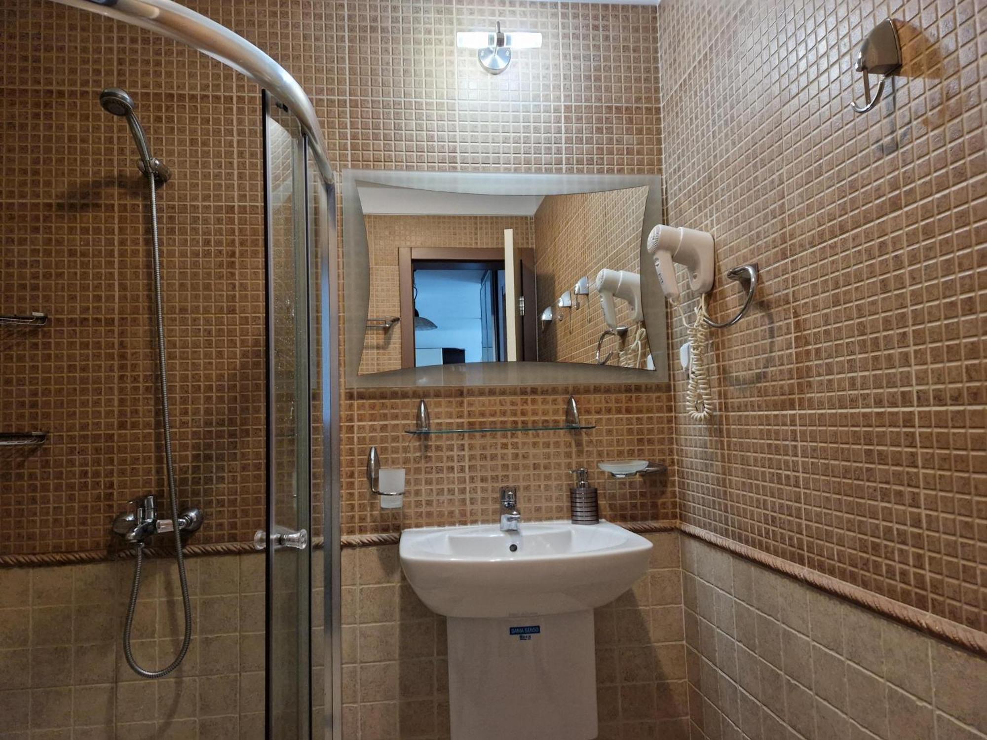 Apartment In The Picturesque Oasis Resort & Spa Лозенець Екстер'єр фото
